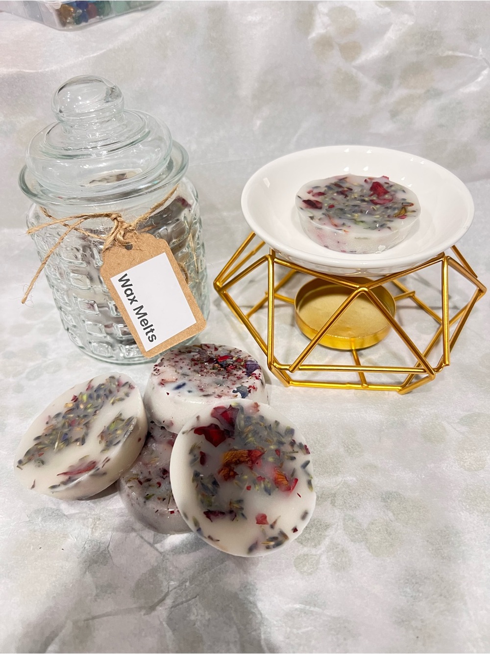 Handmade Floral Wax Melts - White with Red & Purple Petals Melt wax